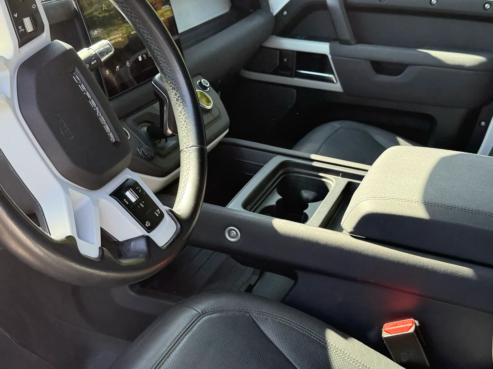 Land Rover Defender 110, interior